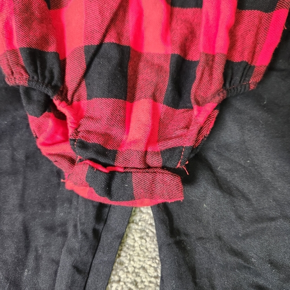 🆕Tommy Bahama Kids Red/Black Buffalo Plaid Button Up Shirt and Pants Size 24M - Picture 5 of 11